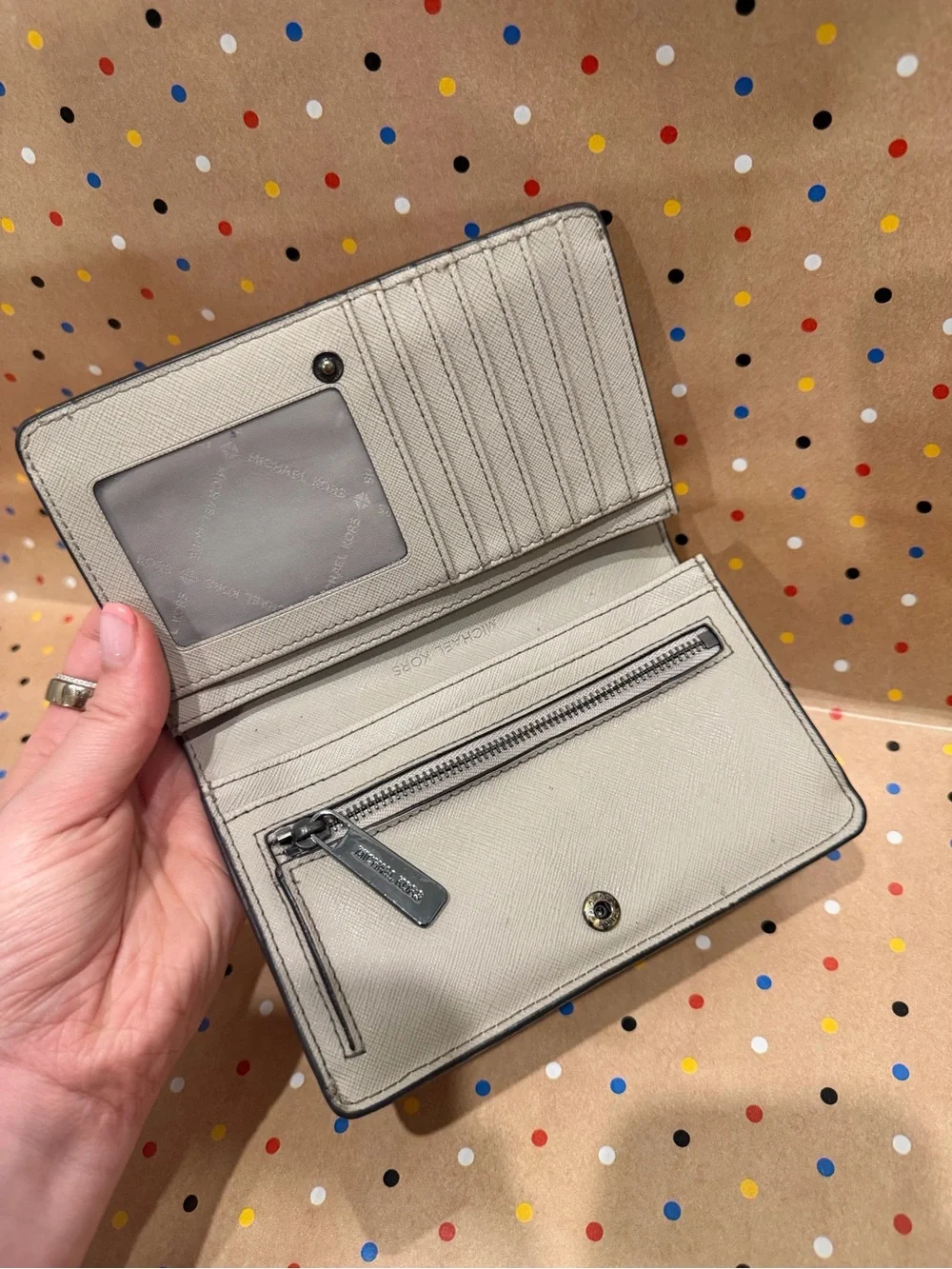 MICHAEL KORS Light Cream Leather Zip Wallet with Silver Logo